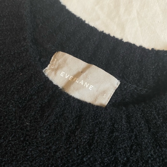 [SOLD] Teddy Crew Neck Sweater- Black - Picture 3 of 5